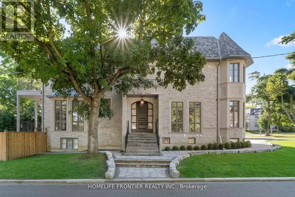 8 VESTA DRIVE, Toronto (forest Hill South), ON M5P2Z5