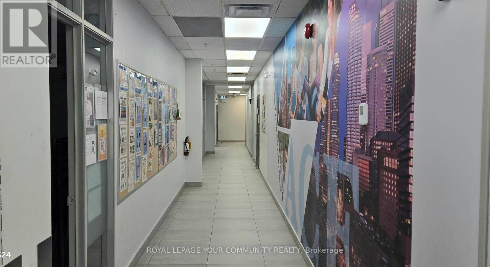Toronto (banbury-don Mills), ON M3B2X9,1470 Don Mills RD #Main Floor