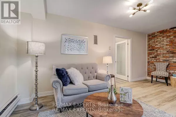 Toronto (hillcrest Village), ON M2H3K6,23 THIMBLE BERRY WAY