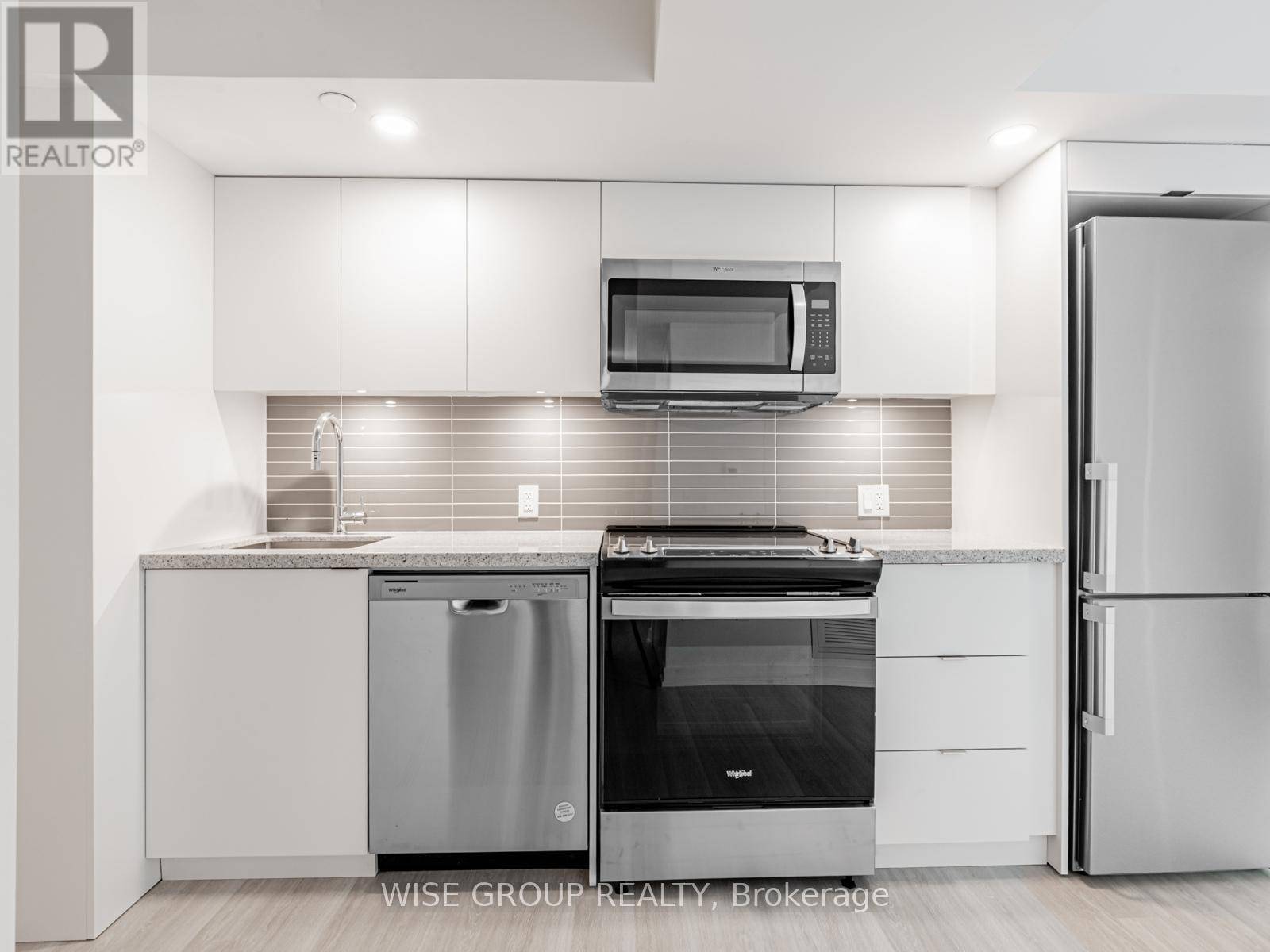 Toronto (clanton Park), ON M3H5Y9,500 Wilson AVE #227