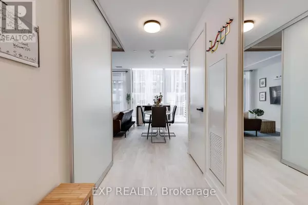 Toronto (waterfront Communities), ON M5A0V7,180 Mill ST #S105