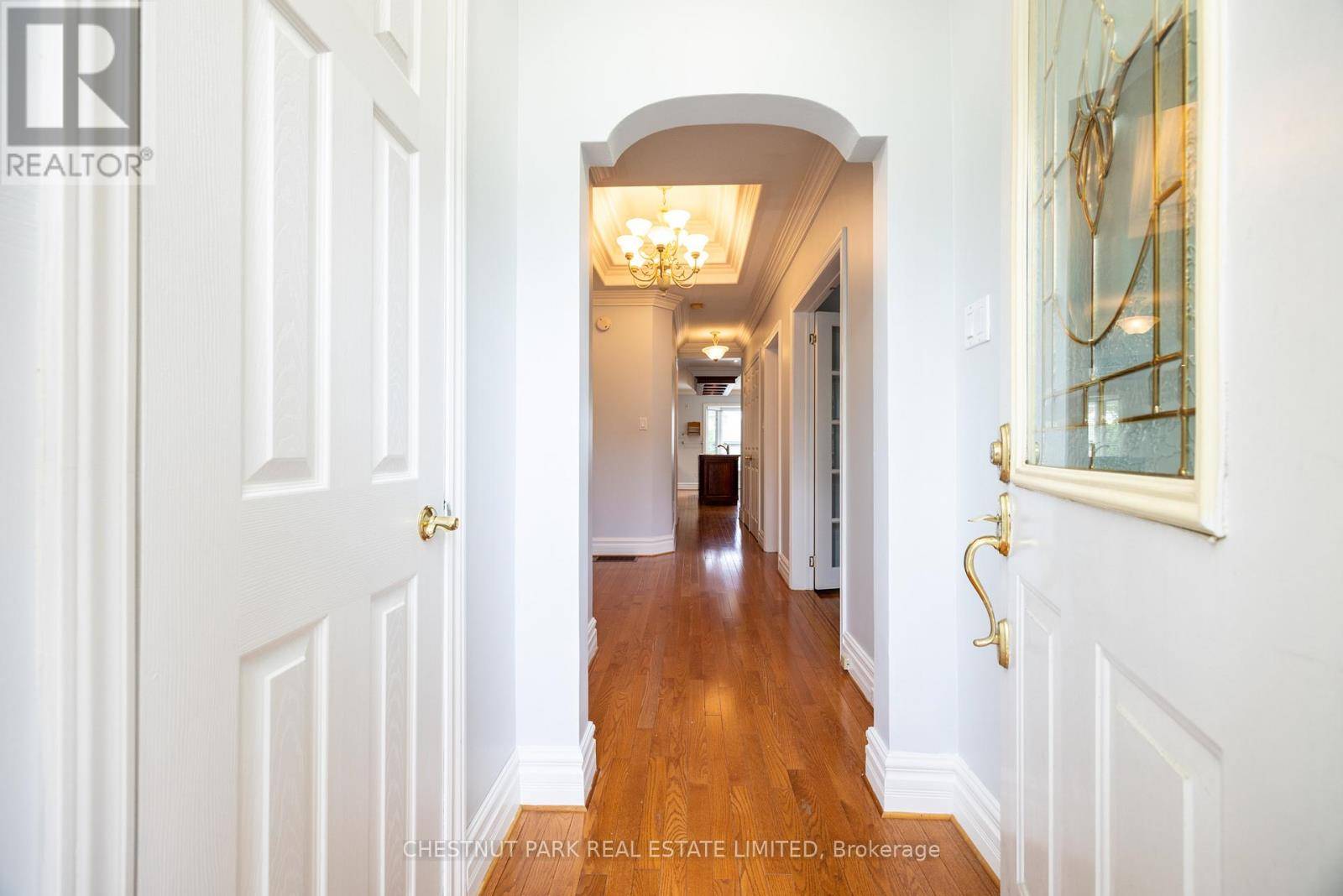 Toronto (leaside), ON M4G3S3,127 RANDOLPH ROAD