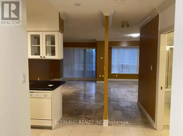 Toronto (bay Street Corridor), ON M5S3K4,887 Bay ST ##708