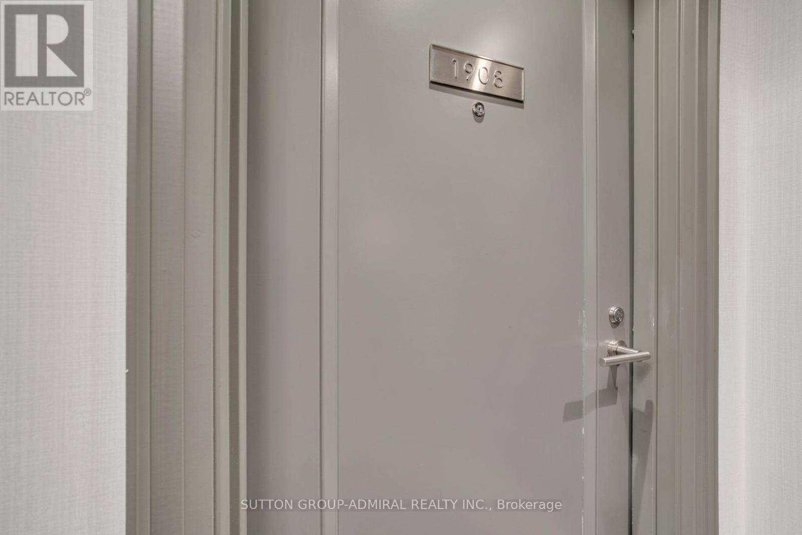 Toronto (annex), ON M5R1C4,155 YORKVILLE AVE #1908