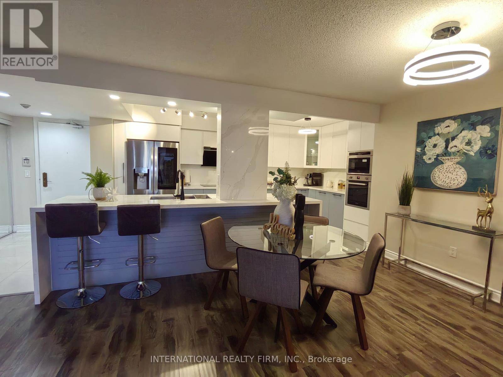 Toronto (willowdale East), ON M2N7B2,880 Grandview WAY #605