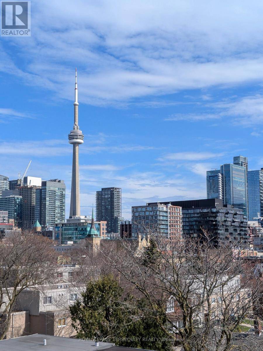 Toronto (kensington-chinatown), ON M5T1B7,60 Carr ST #11