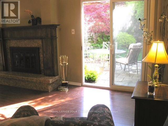 Toronto (don Valley Village), ON M2J2X8,69 Silas Hill DR #Main