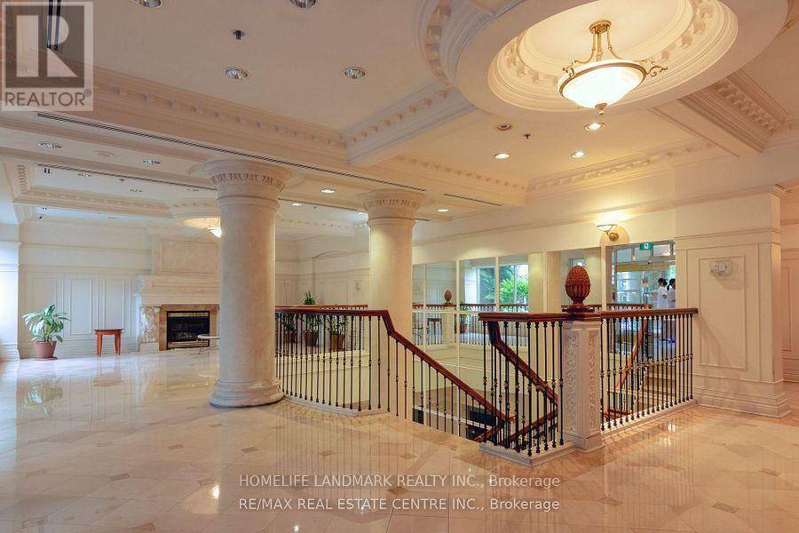 Toronto (willowdale East), ON M2N6X5,18 Sommerset WAY #816