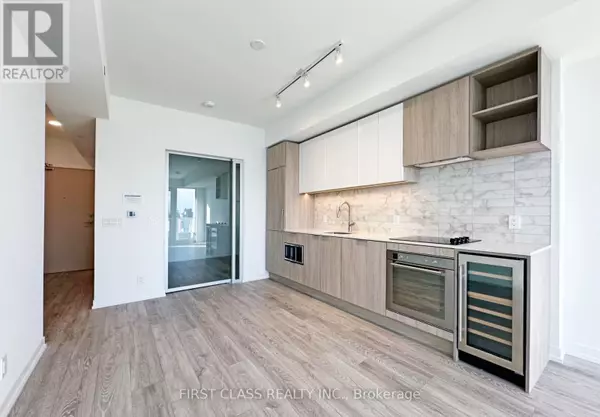 Toronto (humewood-cedarvale), ON M5P0A6,2020 Bathurst ST #1217
