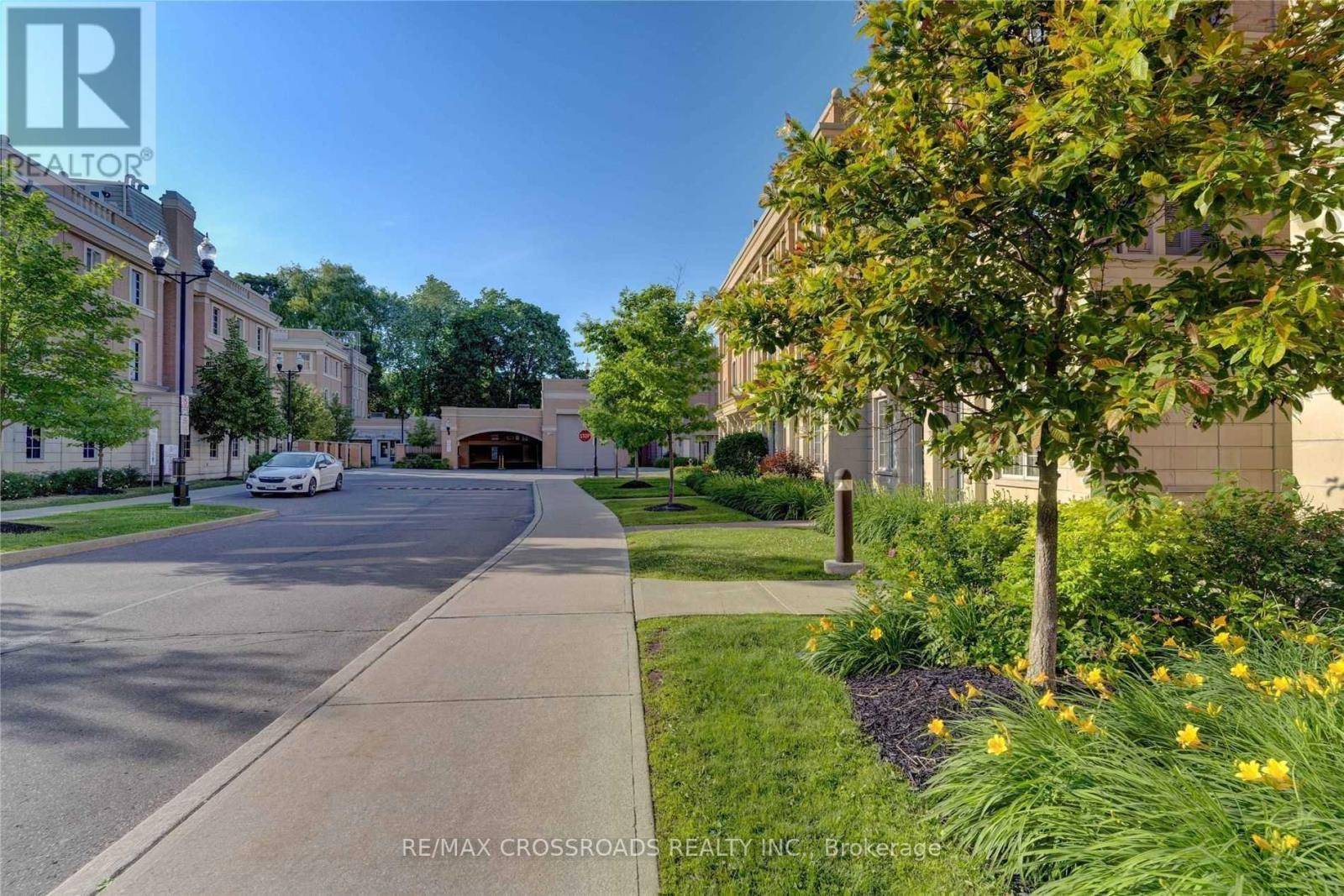 Toronto (bridle Path-sunnybrook-york Mills), ON M4N0A4,20 Hargrave LN #12