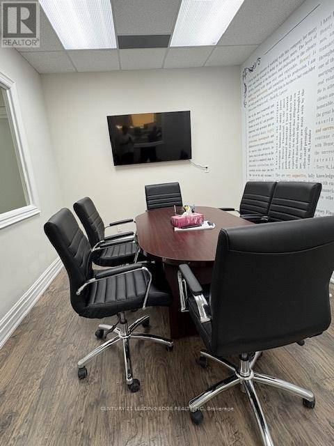 Toronto (st. Andrew-windfields), ON M3B3H9,255 Duncan Mill RD #301