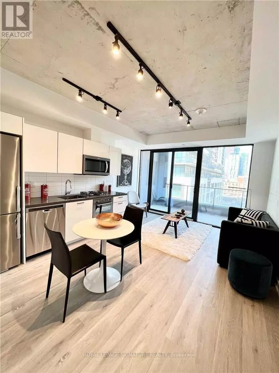 Toronto (moss Park), ON M5A0T8,55 Ontario ST #811