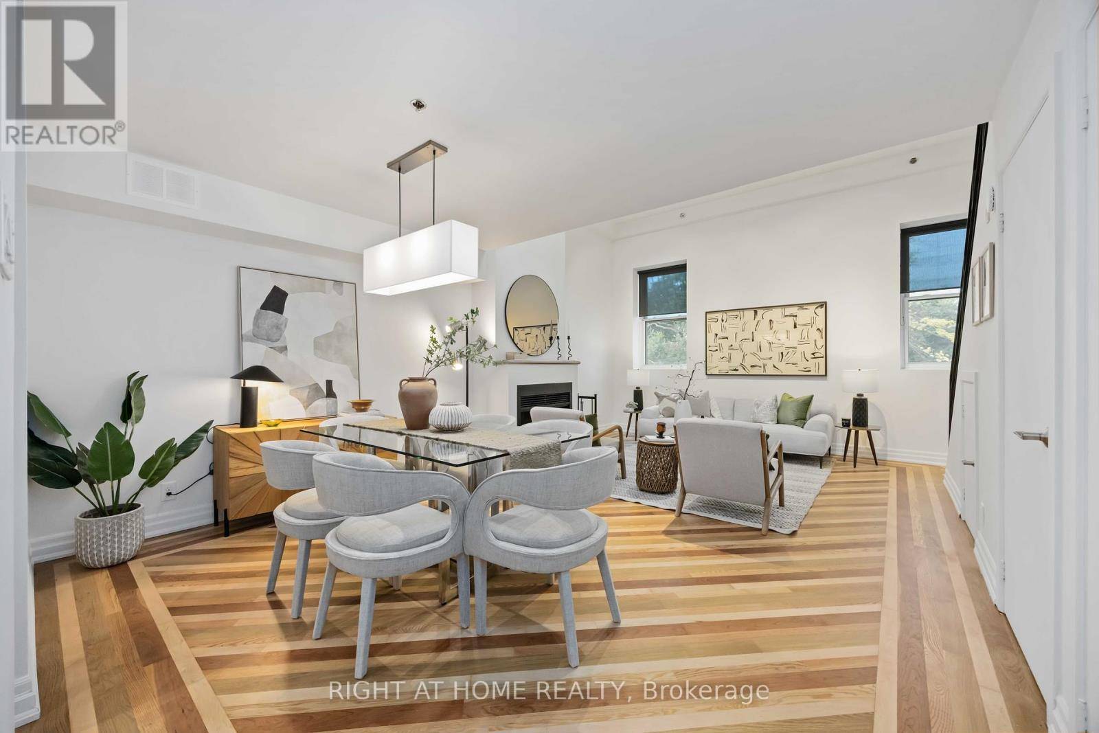Toronto (dufferin Grove), ON M6H1K5,110 Hepbourne ST #202