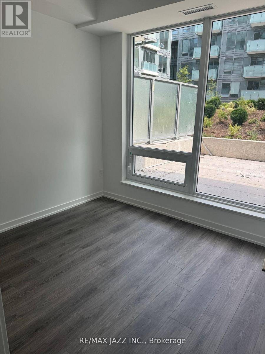 Toronto (newtonbrook East), ON M2M0C1,7 Golden Lion HTS #334