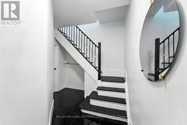 Toronto (wychwood), ON M6G3W1,1182 Ossington AVE #2nd