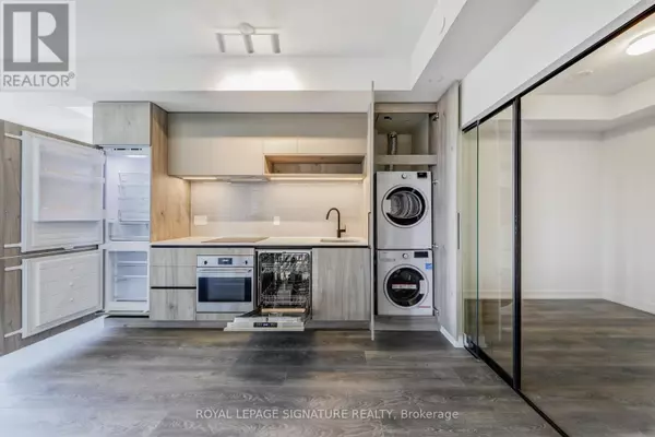 Toronto (dufferin Grove), ON M6R2B2,181 sterling RD #921