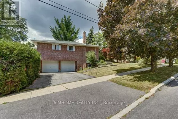 Toronto (st. Andrew-windfields), ON M2L2N9,48 BANNATYNE DRIVE