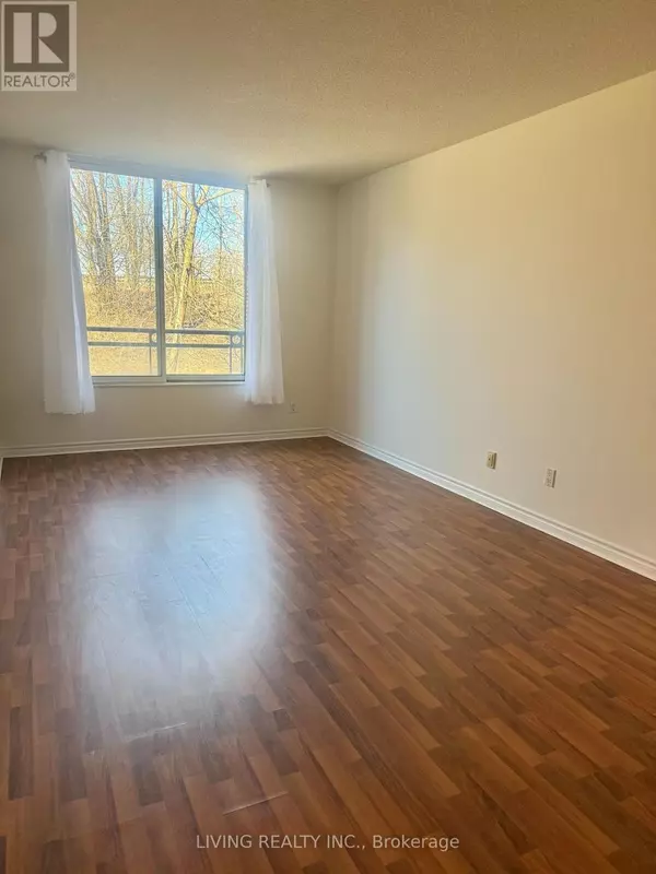 Toronto (st. Andrew-windfields), ON M2P2G6,18 William Carson CRES #302