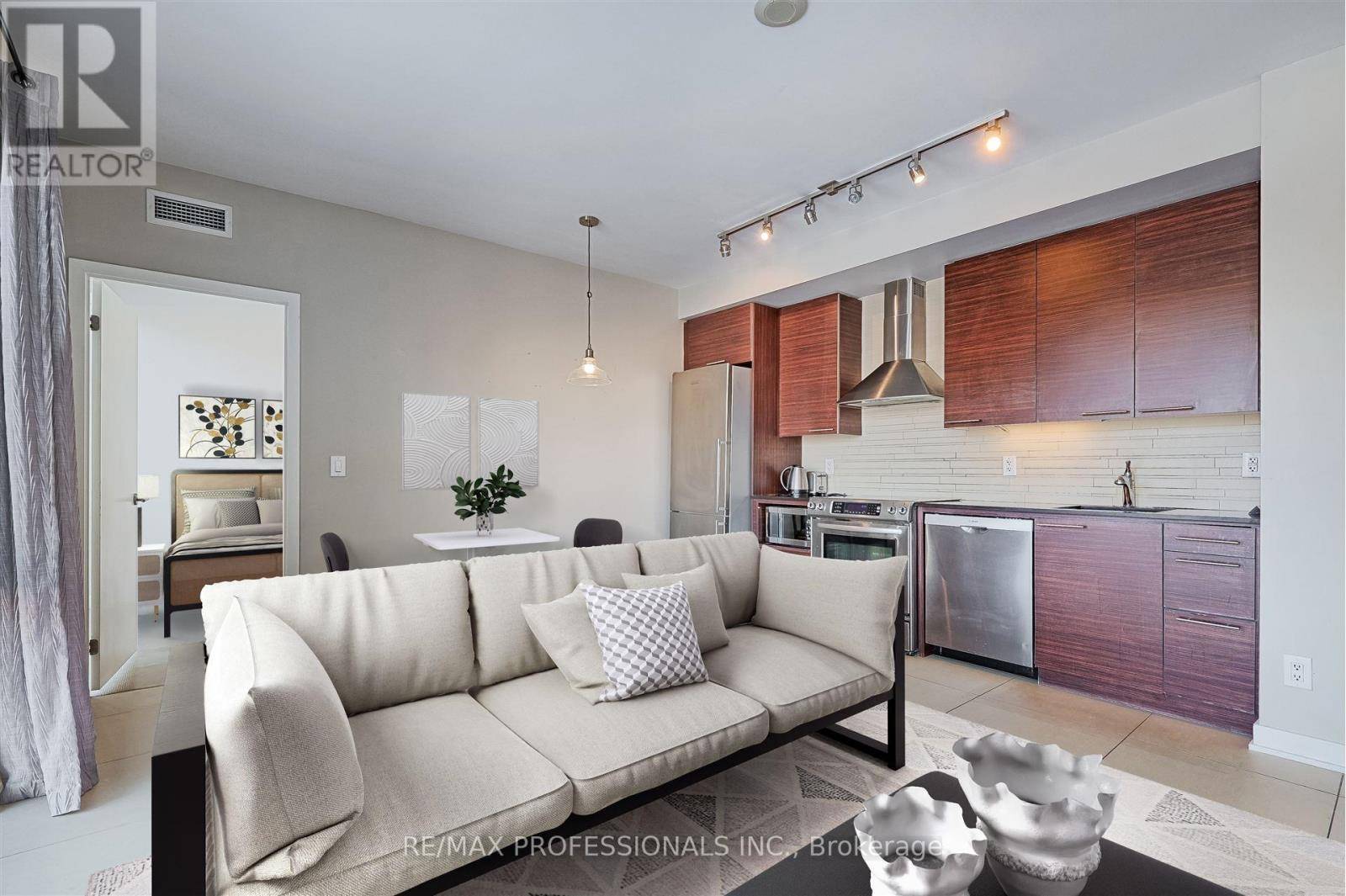Toronto (waterfront Communities), ON M5E0A3,3 Market ST #404