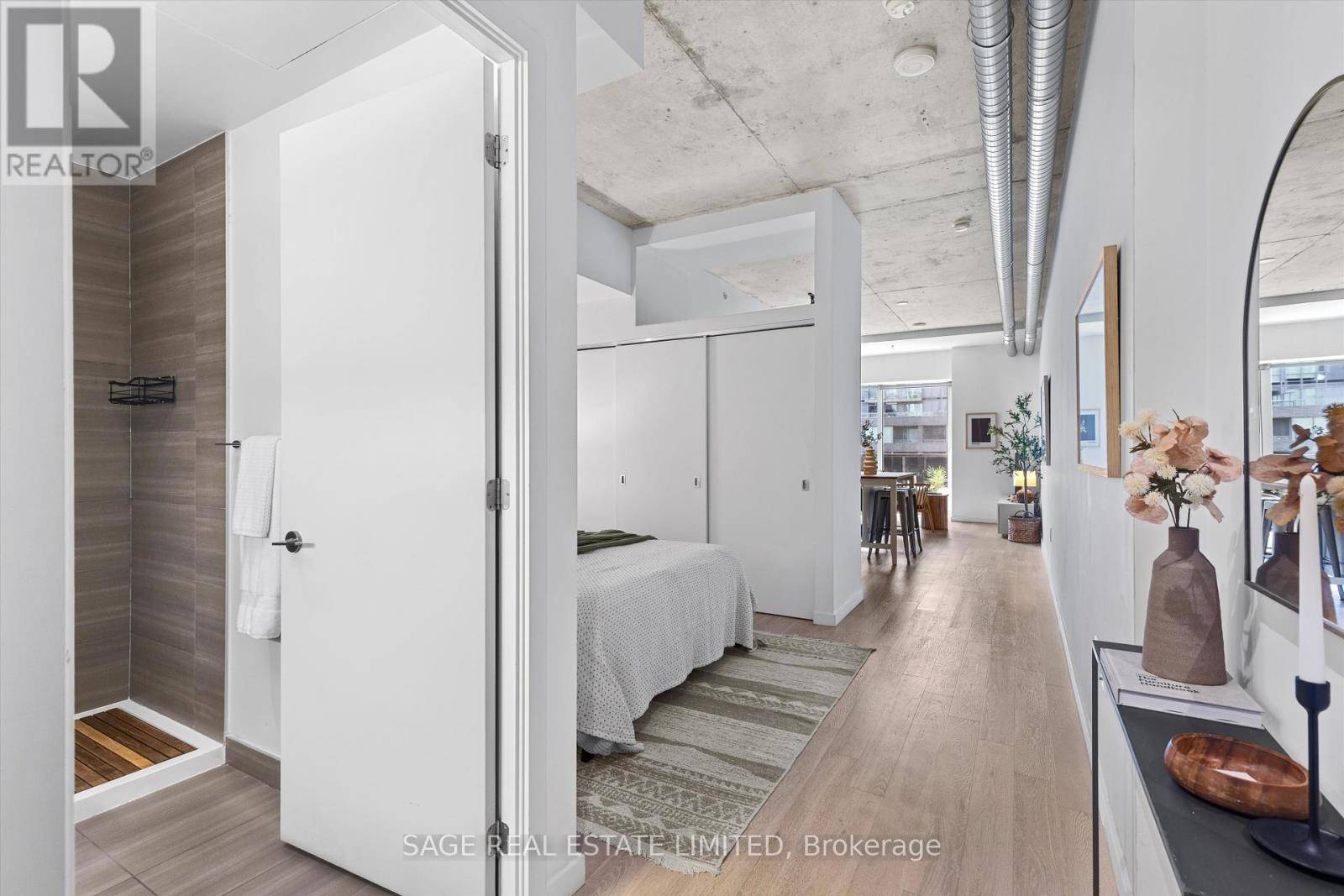 Toronto (waterfront Communities), ON M5A0M4,170 Bayview AVE #707
