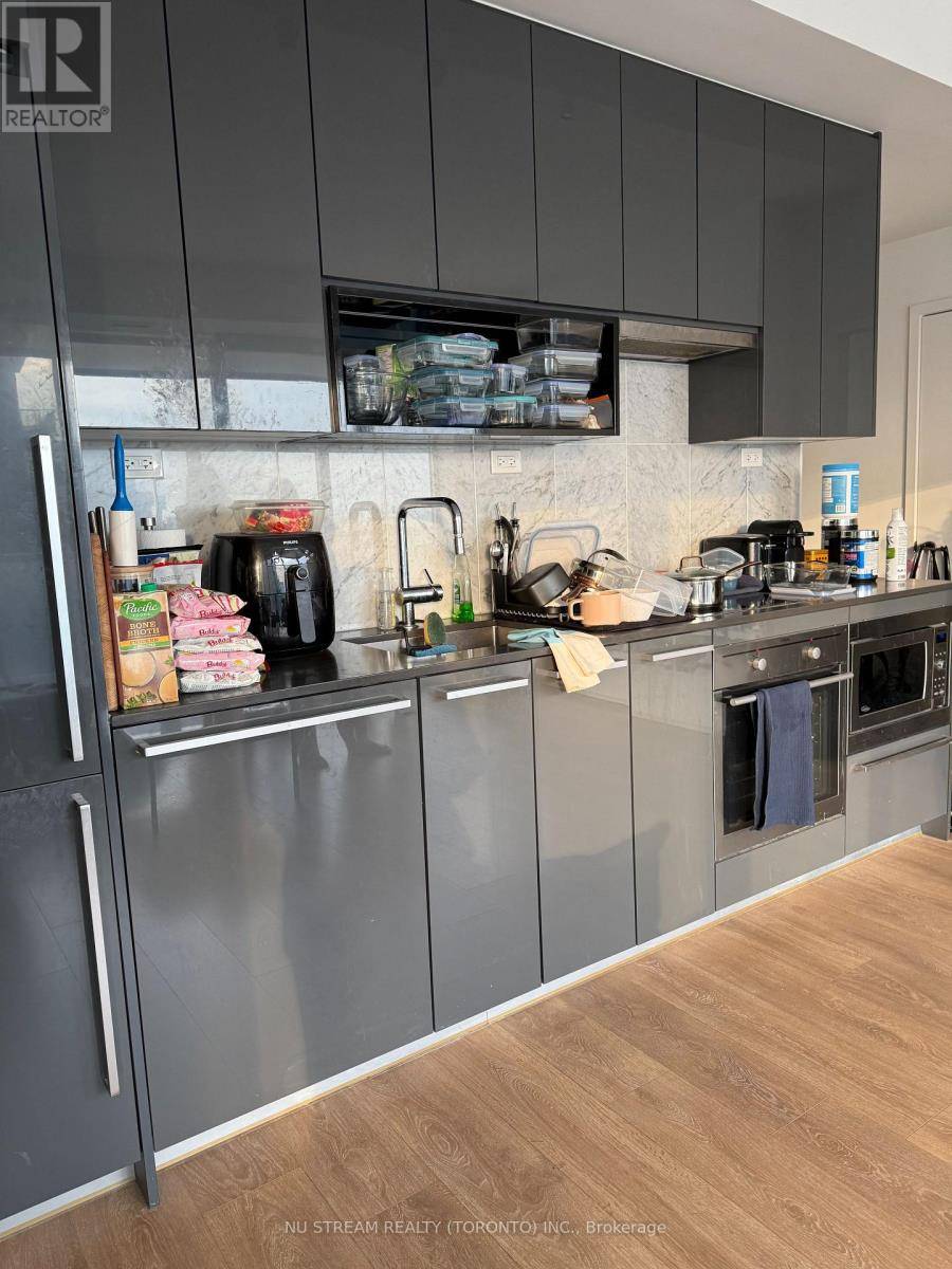 Toronto (bayview Village), ON M2K0E3,115 McMahon DR South #3812