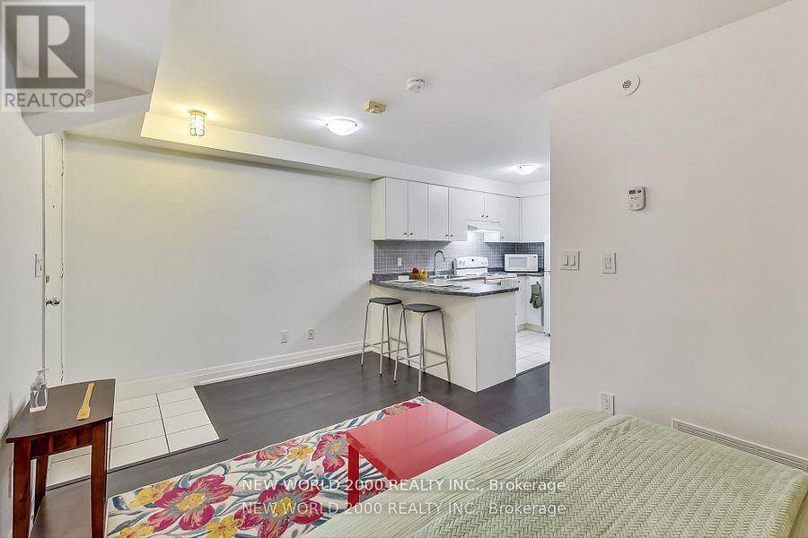 Toronto (cabbagetown-south St. James Town), ON M4Y3C1,415 Jarvis ST #151