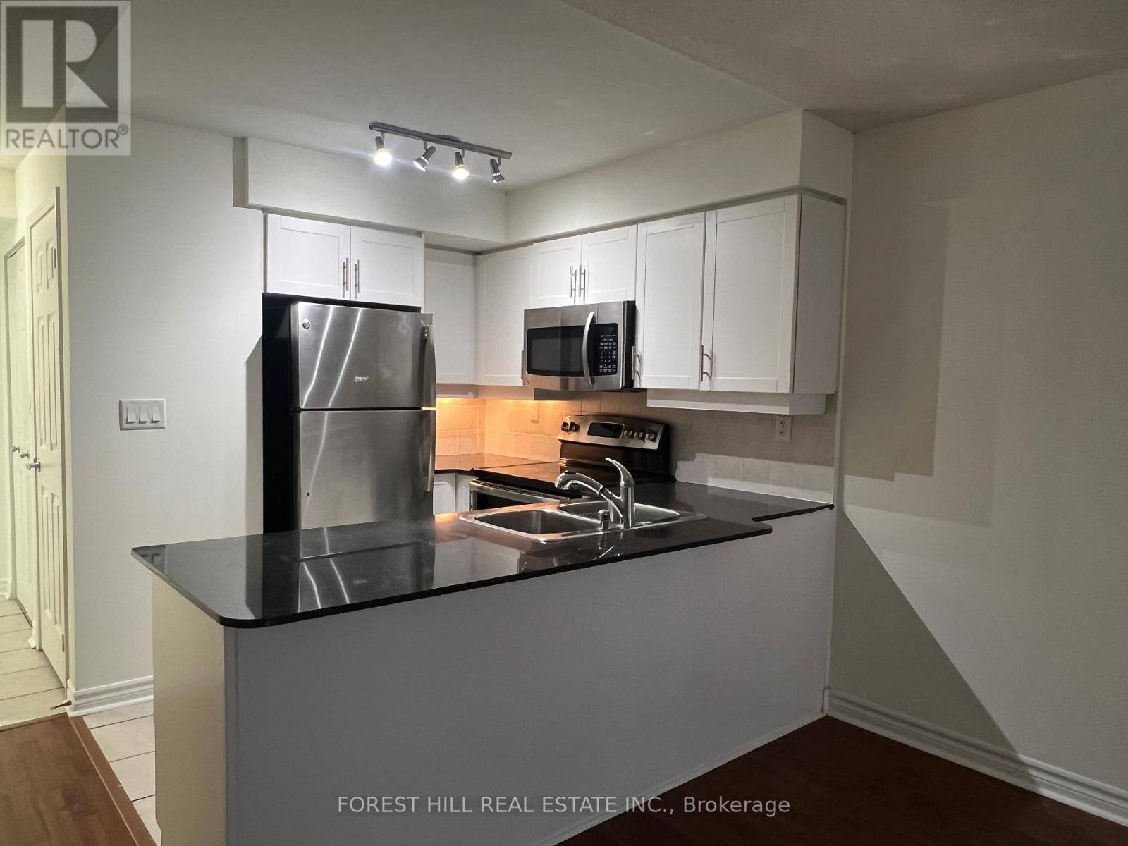 Toronto (bayview Village), ON M2K3E3,19 Barberry PL #418