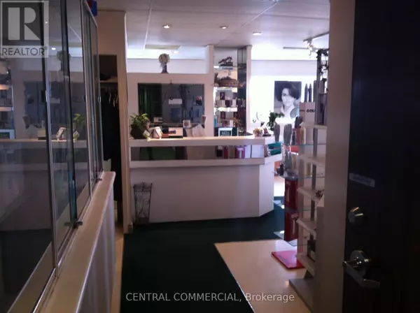 738 sheppard AVE East #208, Toronto (henry Farm), ON M2K1C4