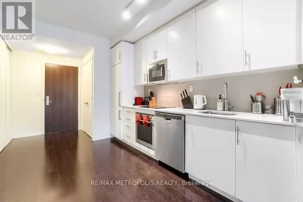 Toronto (moss Park), ON M5A0E7,460 Adelaide ST East #520