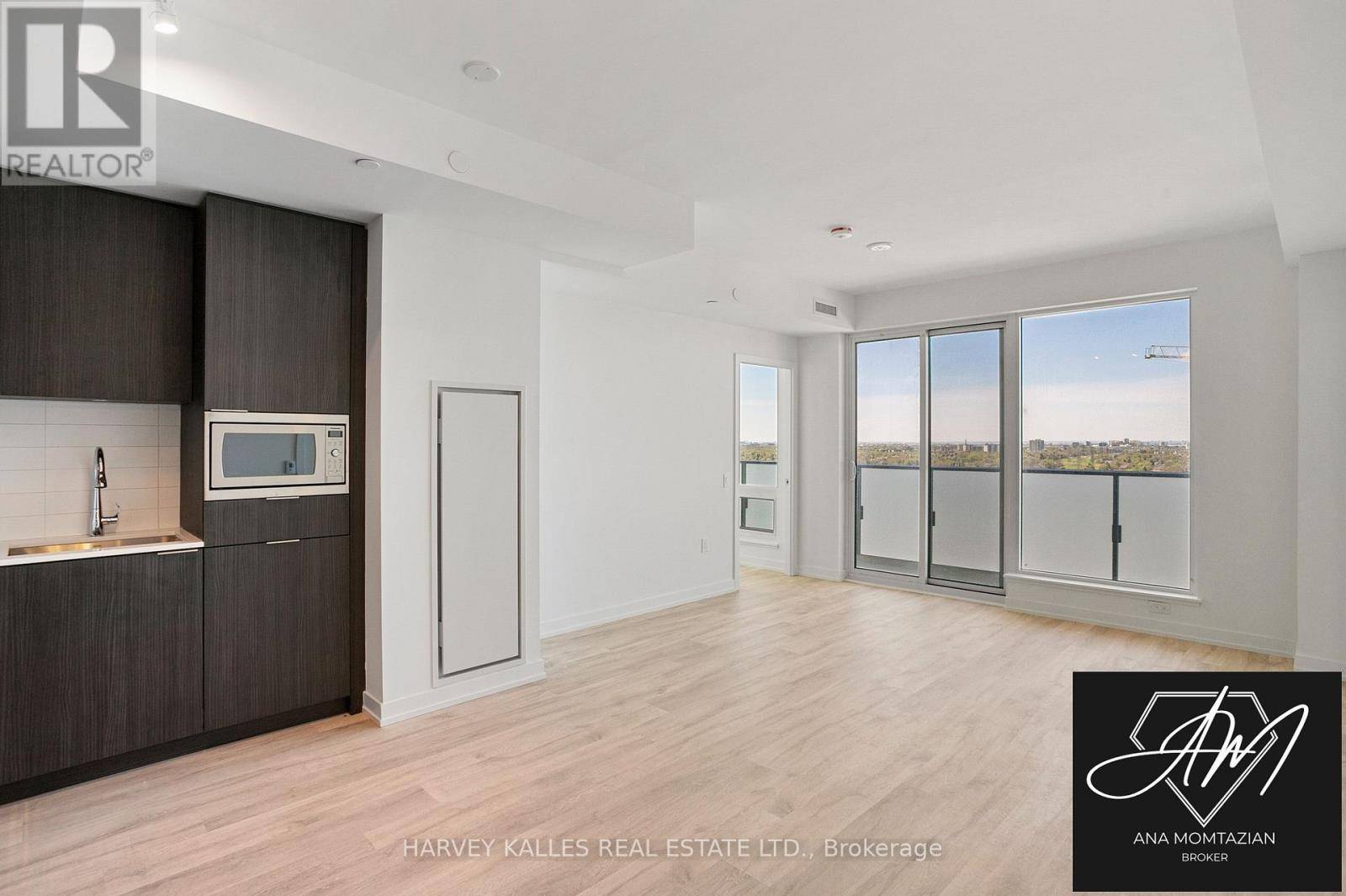 7 Golden Lion HTS #1908, Toronto (newtonbrook East), ON M2M3T9