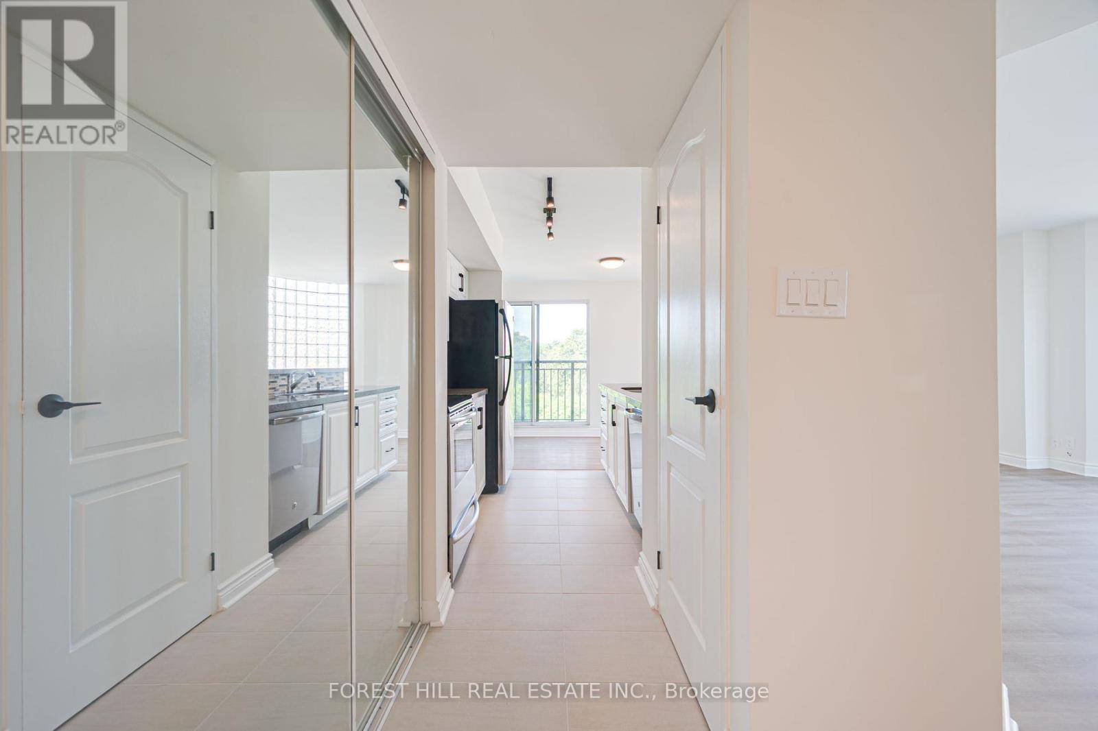 Toronto (yonge-st. Clair), ON M4V1Z6,97 Lawton BLVD #804