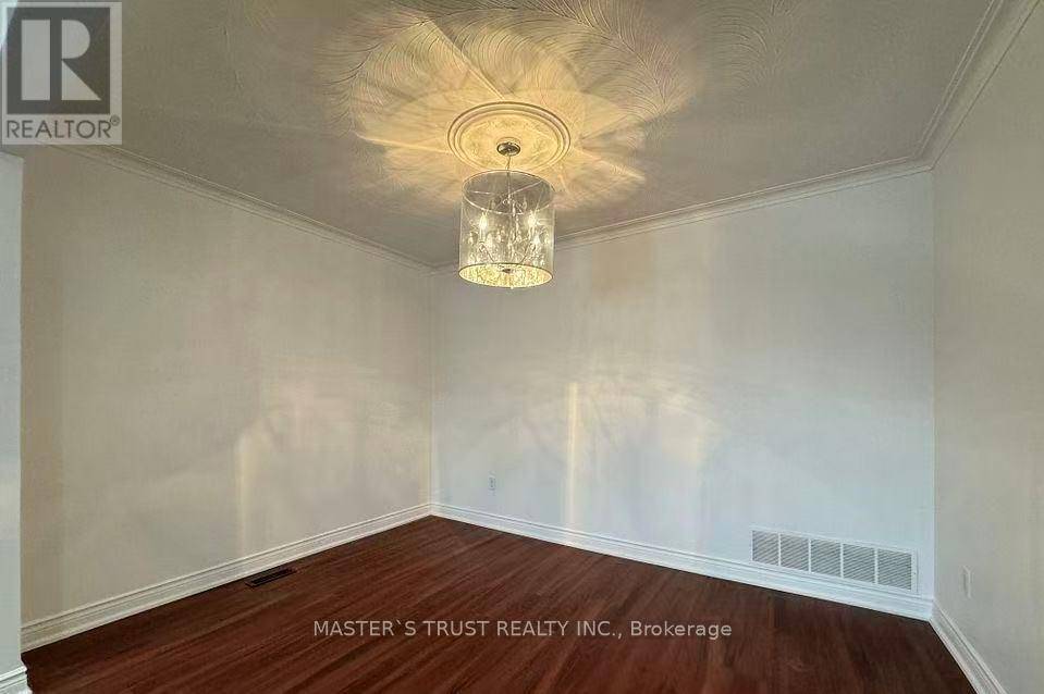 Toronto (pleasant View), ON M2H2X2,25 NAVAHO DRIVE