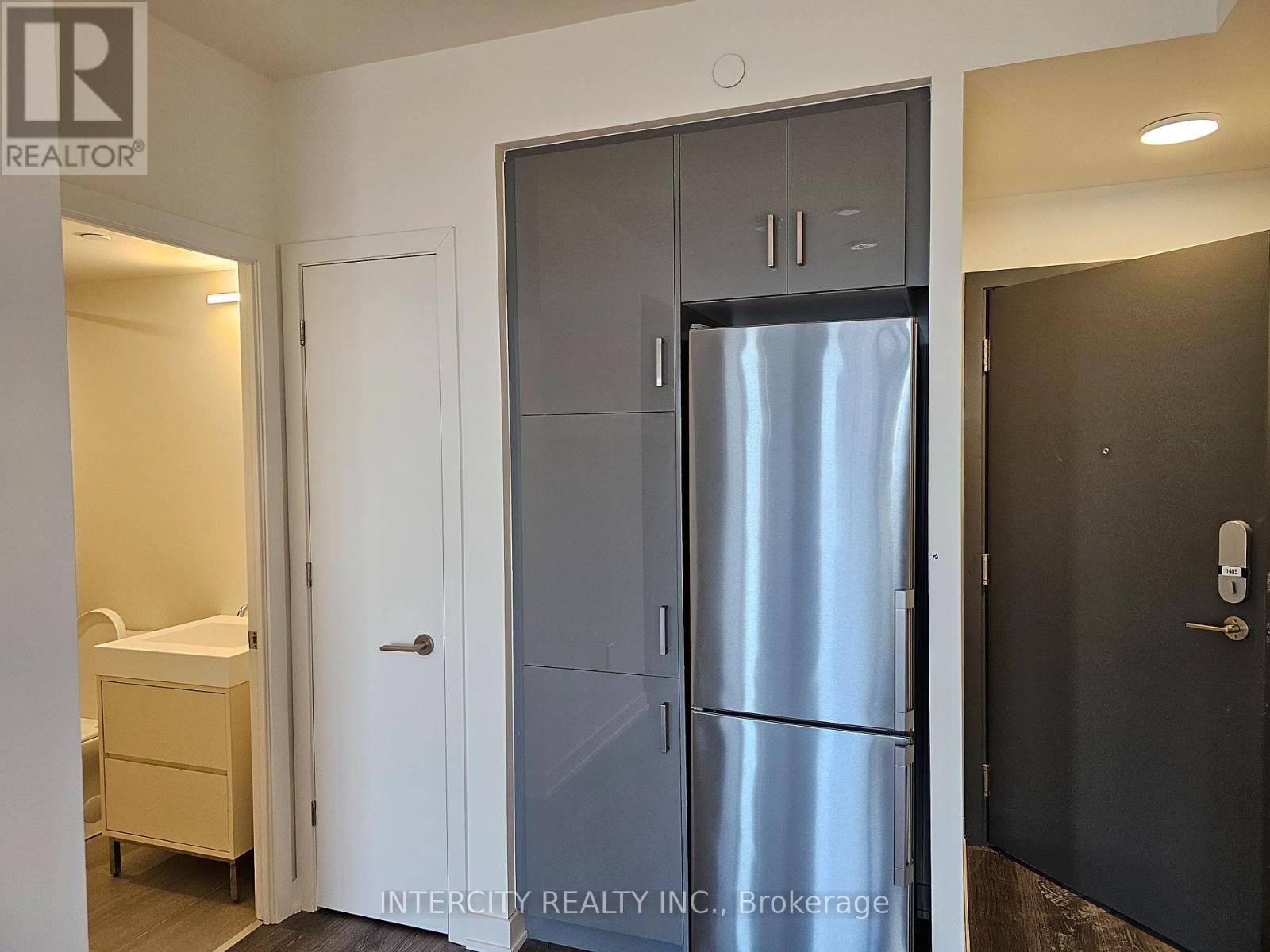 Toronto (niagara), ON M5V0S5,9 Tecumseth ST #1405