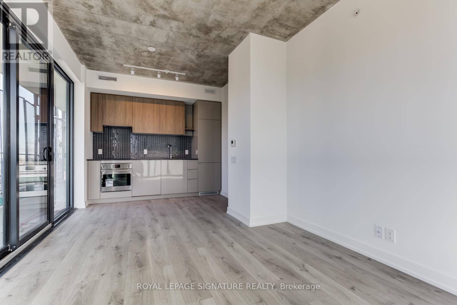 Toronto (mount Pleasant West), ON M4P0C8,161 Roehampton AVE #2003