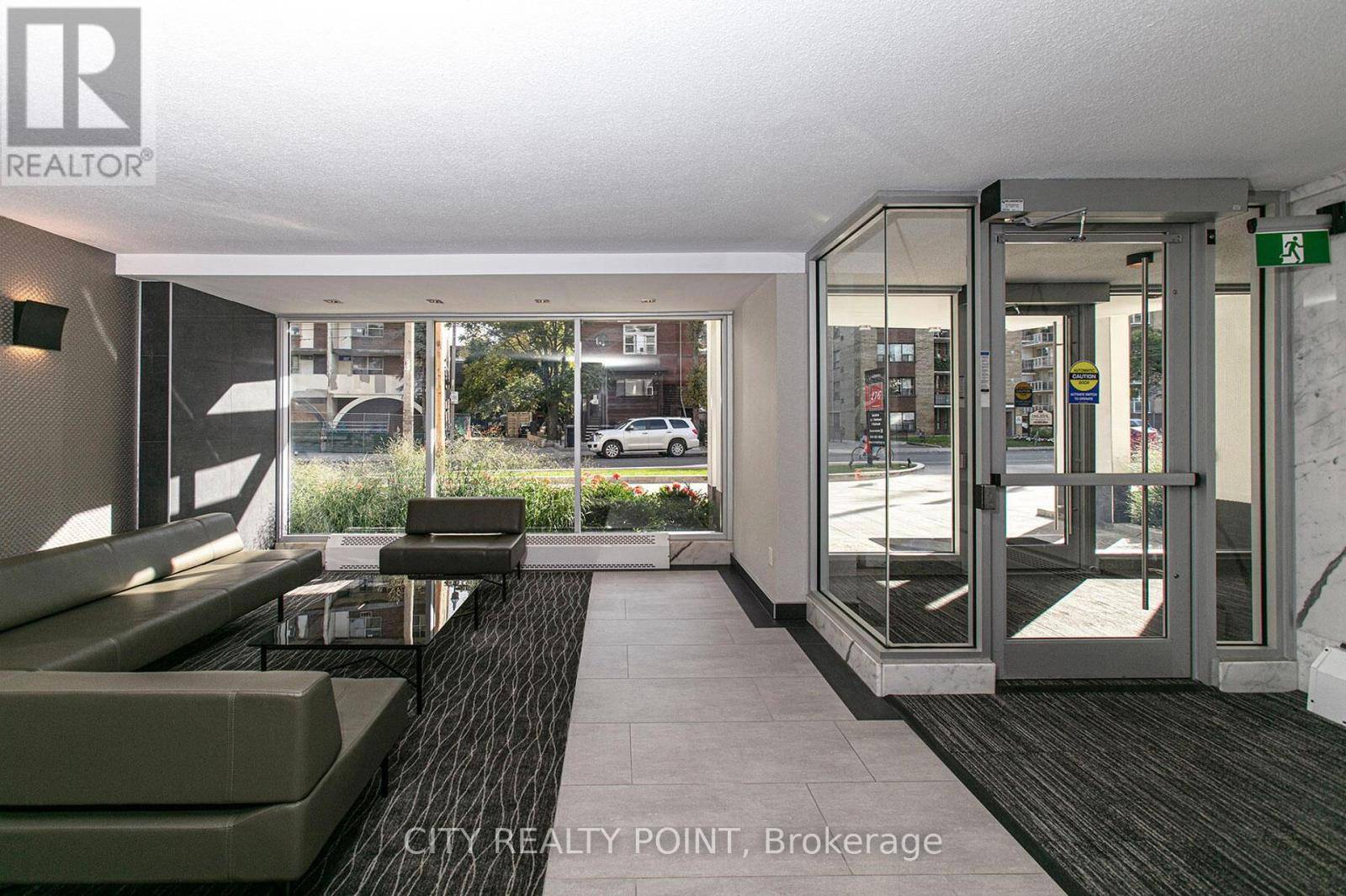 Toronto (annex), ON M5R2P6,276 St George ST #207