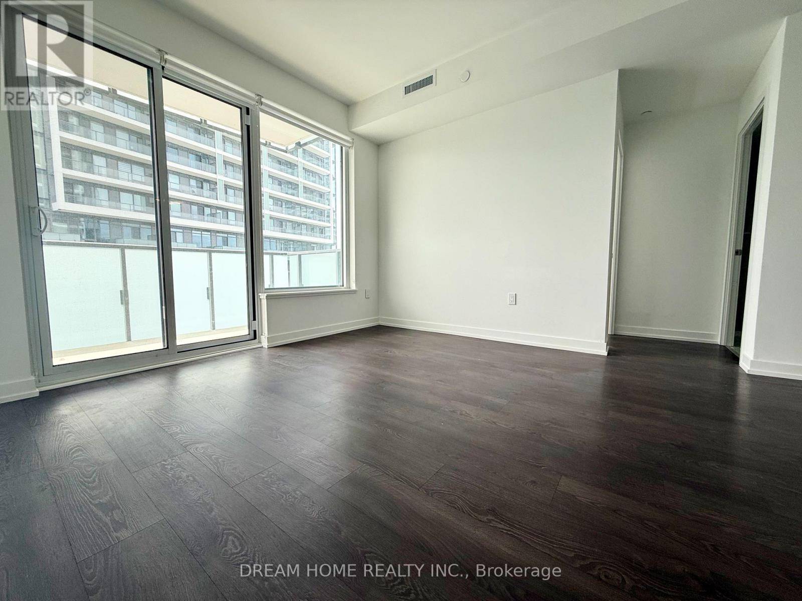 Toronto (newtonbrook East), ON M2M0C1,7 Golden Lion HTS #N1006