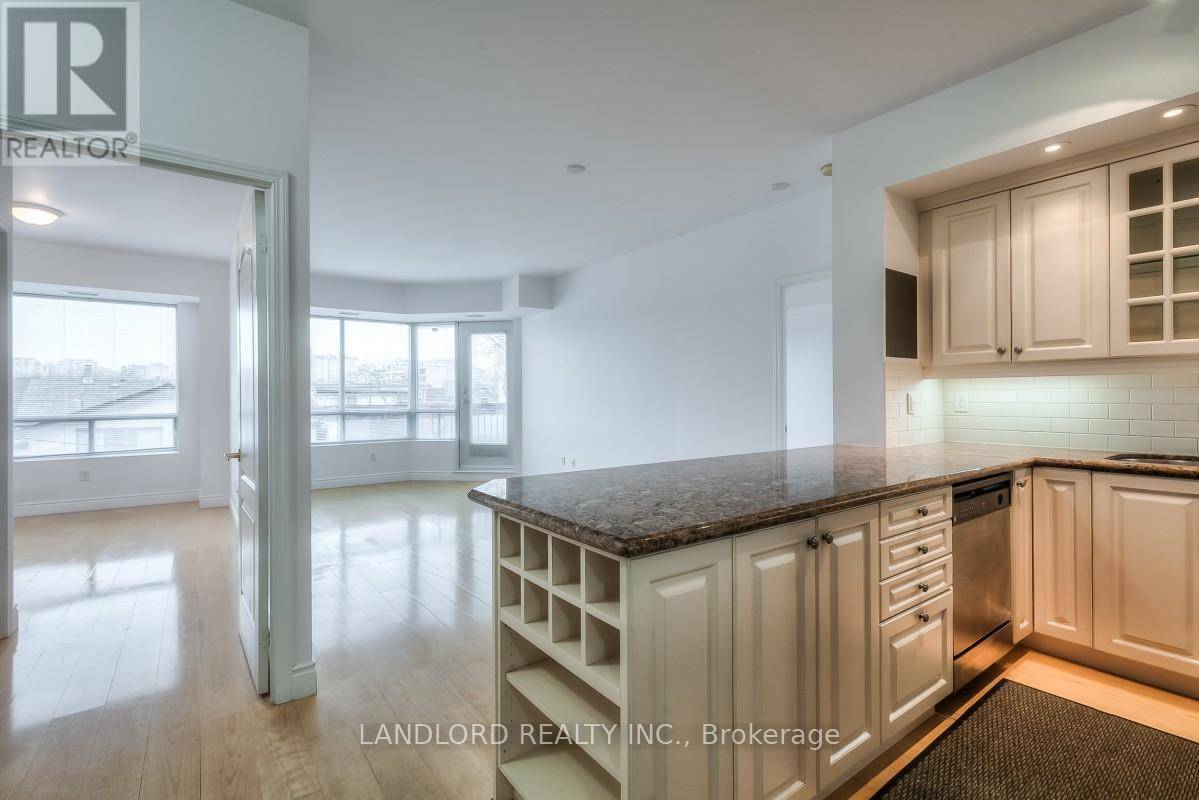 77 Mcmurrich ST #307, Toronto (annex), ON M5R3V3