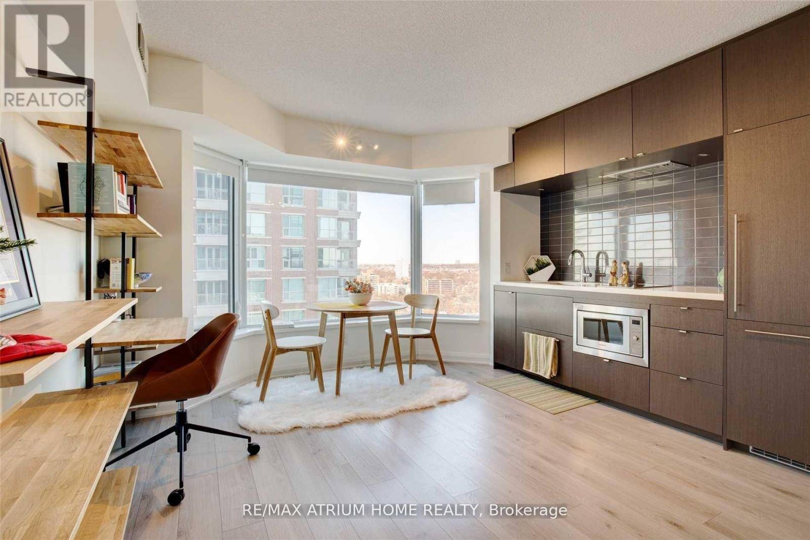 Toronto (annex), ON M5R0B4,155 Yorkville AVE #1915