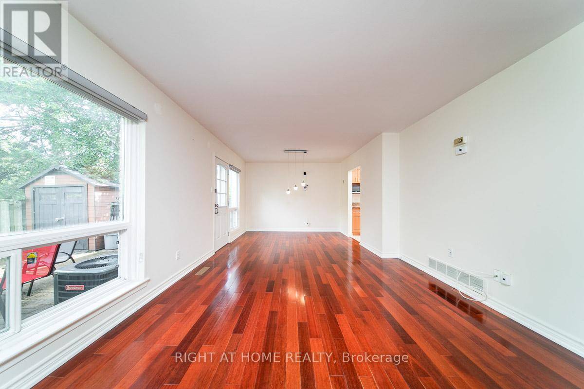 Toronto (hillcrest Village), ON M2H1G6,19 Liszt Gate #307