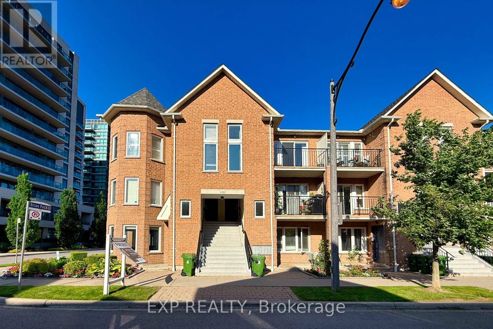 120 Aerodrome CRES #301, Toronto (leaside), ON M4G4J2