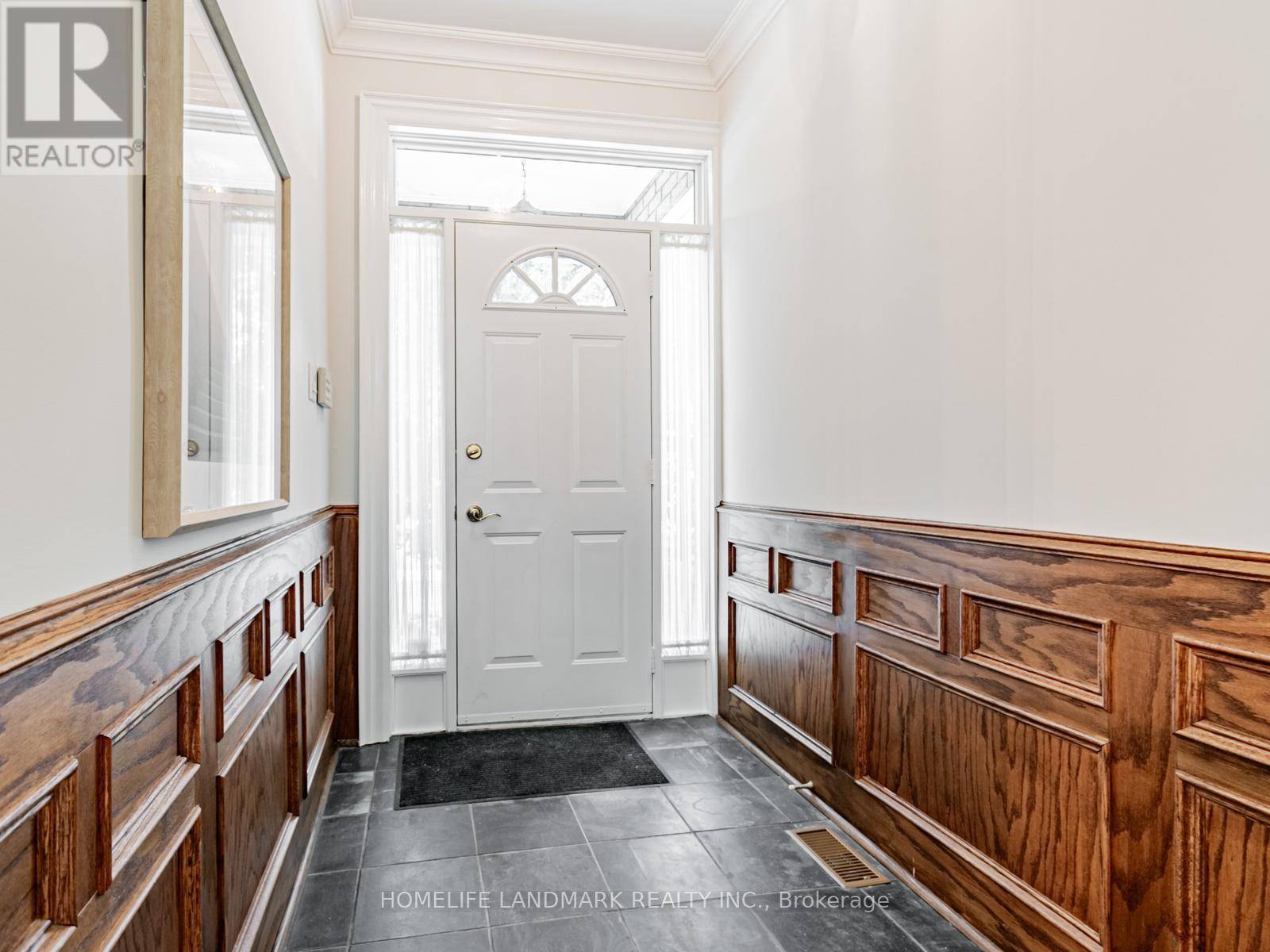 Toronto (mount Pleasant East), ON M4P2P5,108 BANFF ROAD