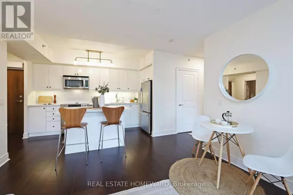 Toronto (clanton Park), ON M3H0B2,701 Sheppard AVE West #302