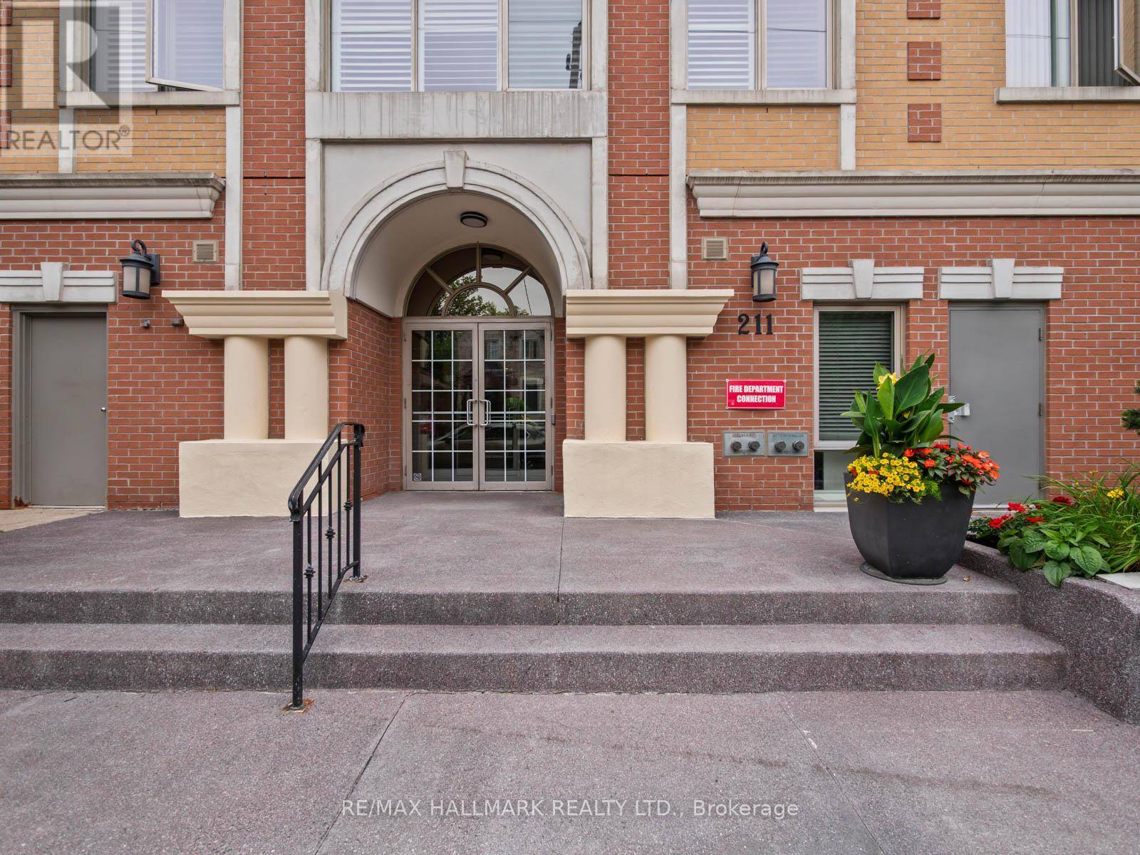 Toronto (leaside), ON M4G4H1,211 Randolph RD #413