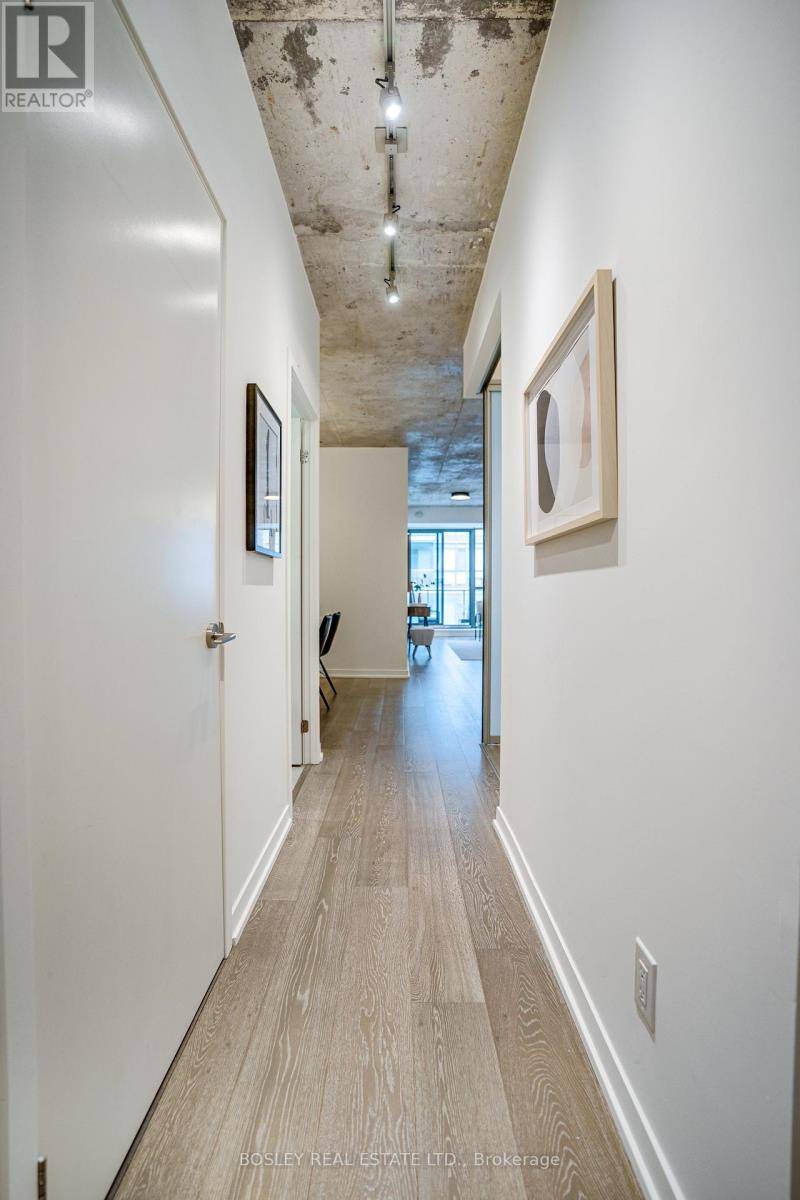 Toronto (little Portugal), ON M6J0B3,8 Gladstone AVE #403