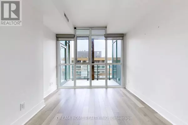 Toronto (annex), ON M5R0B5,32 Davenport RD #1306