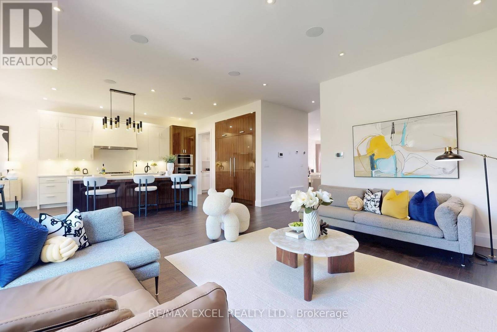 Toronto (willowdale East), ON M2N4P6,216 OLIVE AVENUE