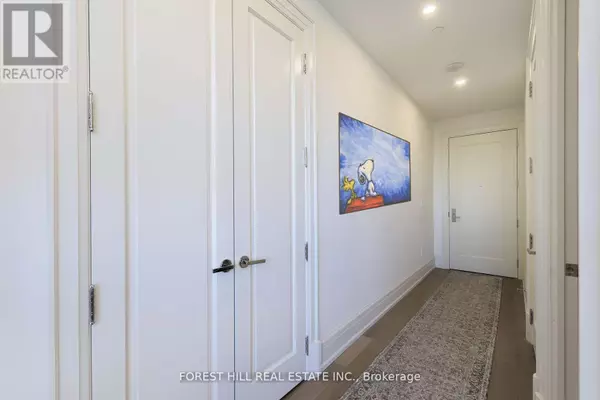 Toronto (annex), ON M5R2E5,128 Hazelton AVE #401