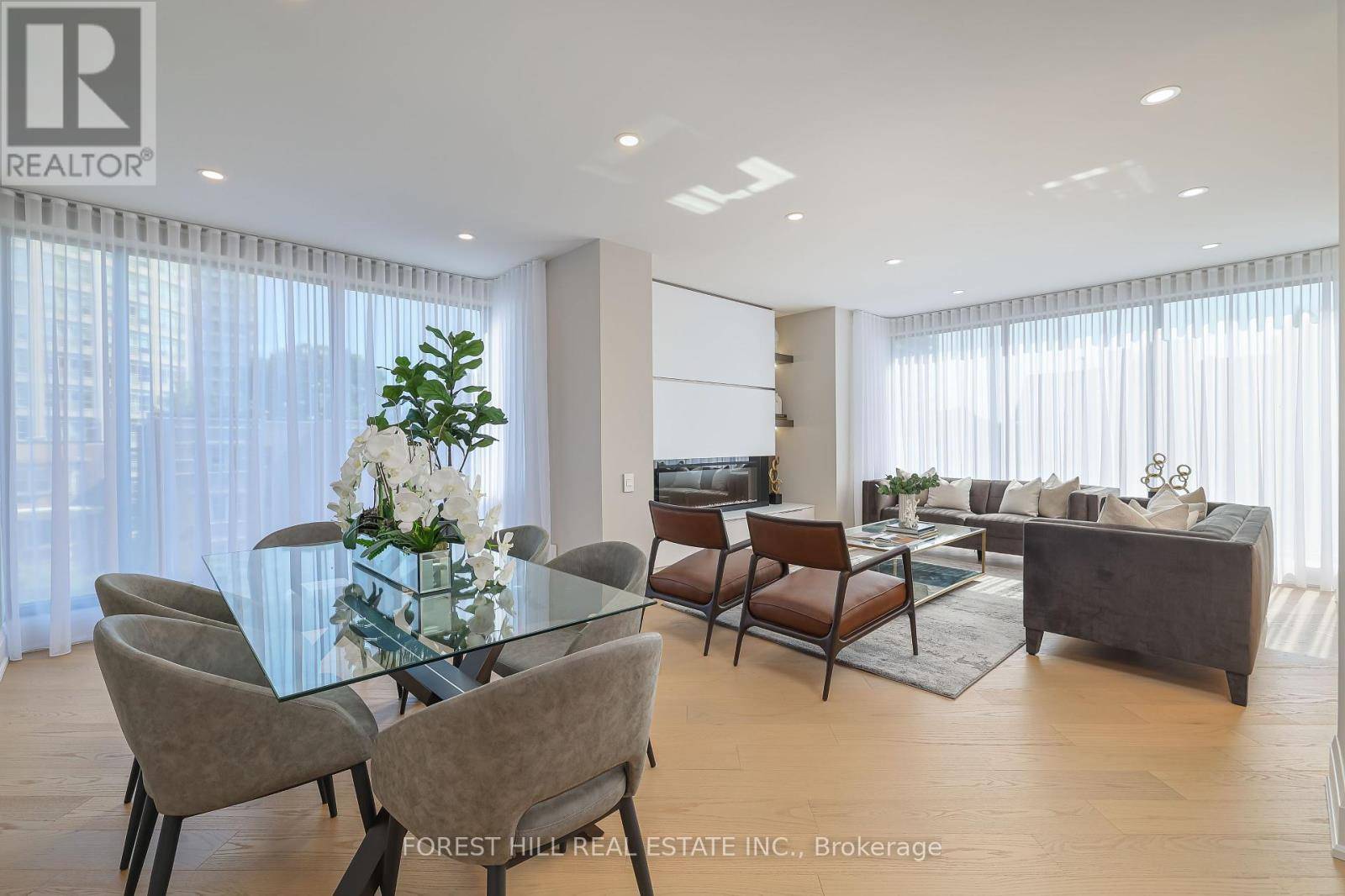 342 Spadina RD #301, Toronto (forest Hill South), ON M5P2V4