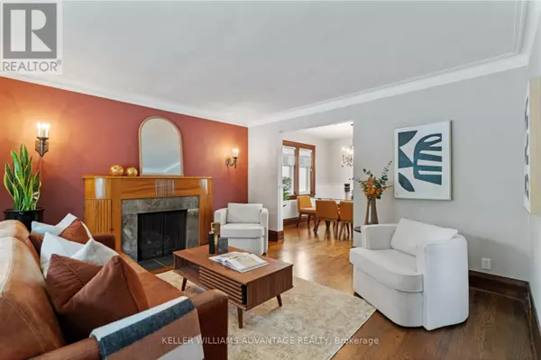 Toronto (lawrence Park North), ON M5M3V9,387 ELM ROAD