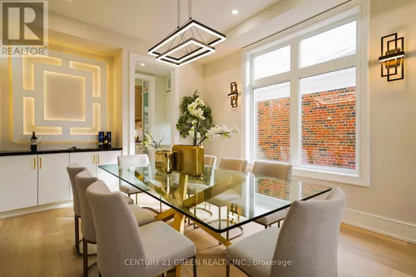 Toronto (newtonbrook West), ON M2R2E8,49 GRANTBROOK STREET